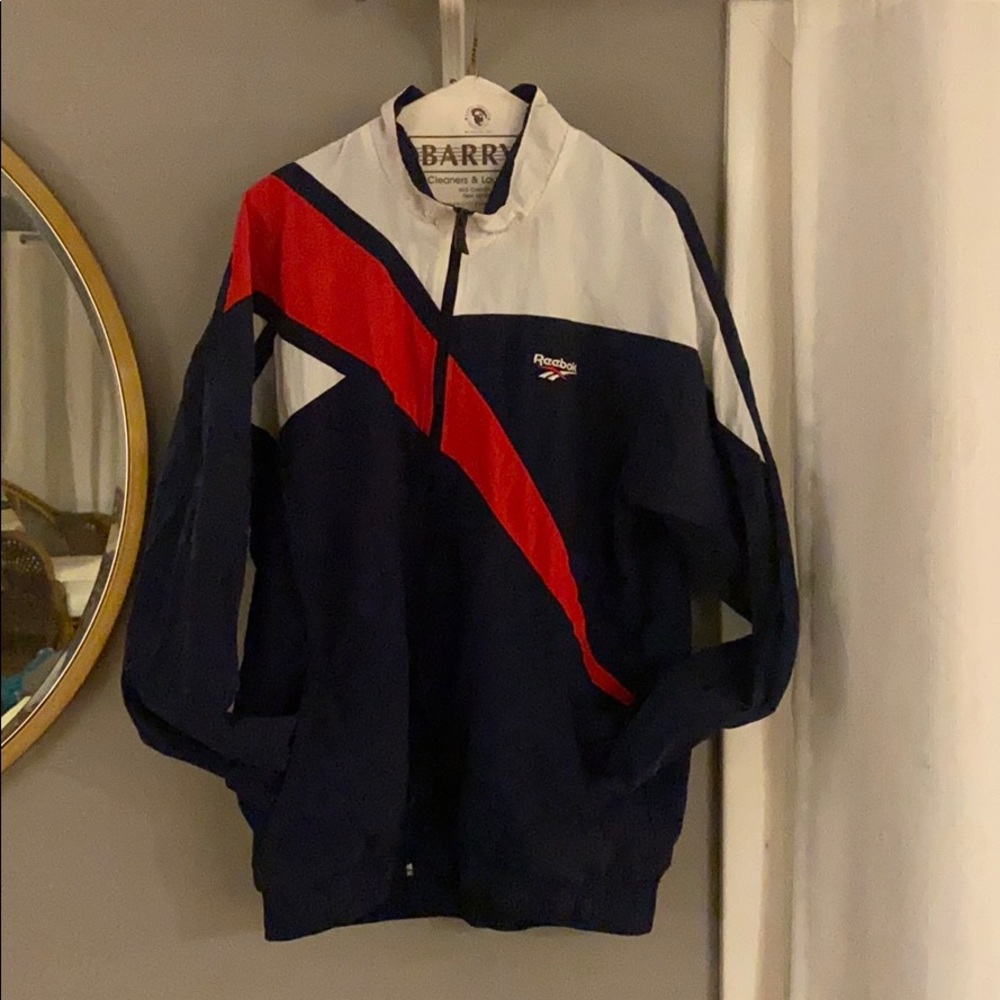 Classic vector track jacket. Reebok.